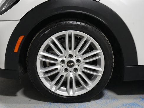 Certified 2024 MINI Cooper S image 33