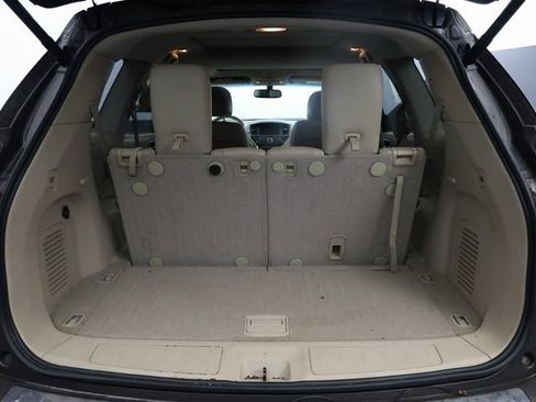 Used 2015 Nissan Pathfinder Platinum w/ Cargo Package image 28