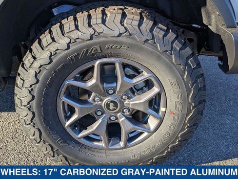 New 2025 Ford Bronco Badlands image 9