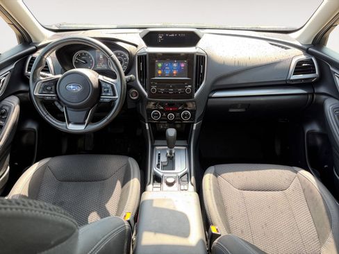 Used 2021 Subaru Forester Premium AWD/4WD image 10