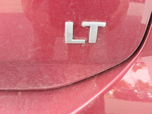 Used 2020 Chevrolet Equinox LT w/ Driver Convenience Package FWD image 10