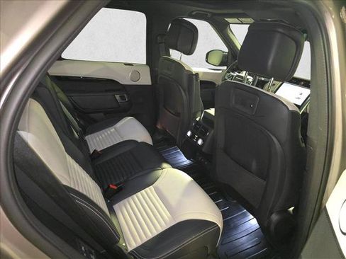Used 2023 Land Rover Discovery S R-Dynamic AWD/4WD image 11