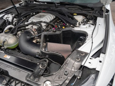 Used 2022 Ford Mustang Shelby GT500 w/ Technology Package image 33