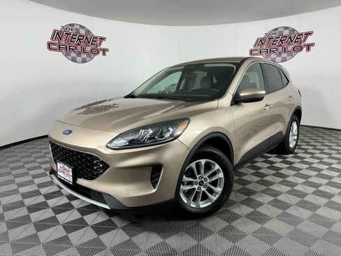Used 2020 Ford Escape SE image 1