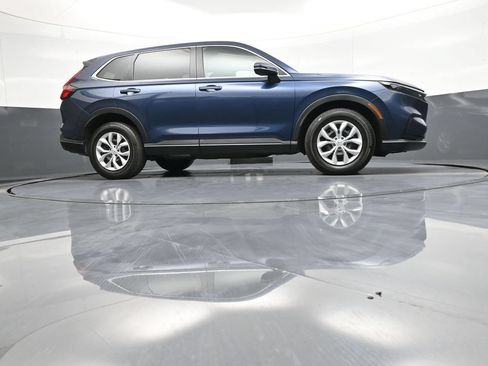 Certified 2025 Honda CR-V LX image 28