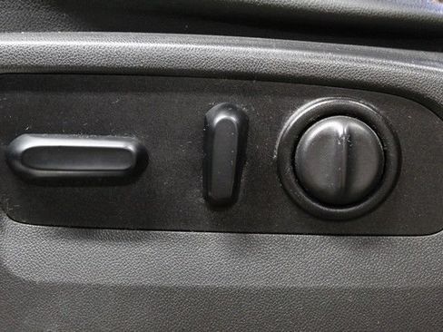 Used 2020 GMC Sierra 1500 AT4 w/ Technology Package AWD/4WD image 19