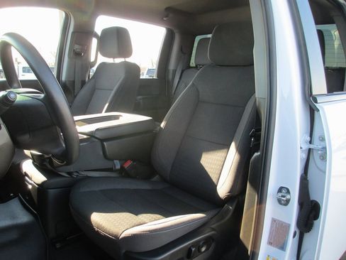 Certified 2024 Chevrolet Silverado 2500 Custom w/ Custom Value Package image 17