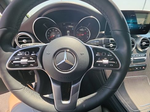 Used 2022 Mercedes-Benz GLC 300 4MATIC image 17