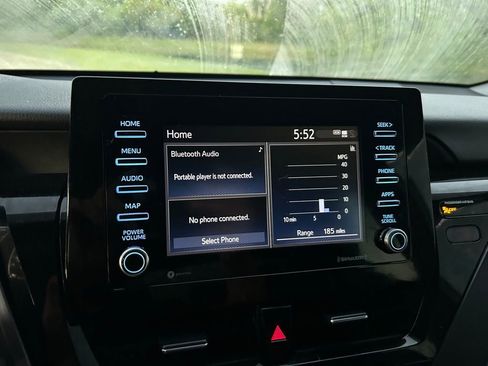 Used 2021 Toyota Camry SE image 24