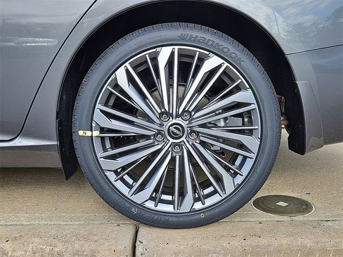 New 2025 Nissan Altima 2.5 SL image 7