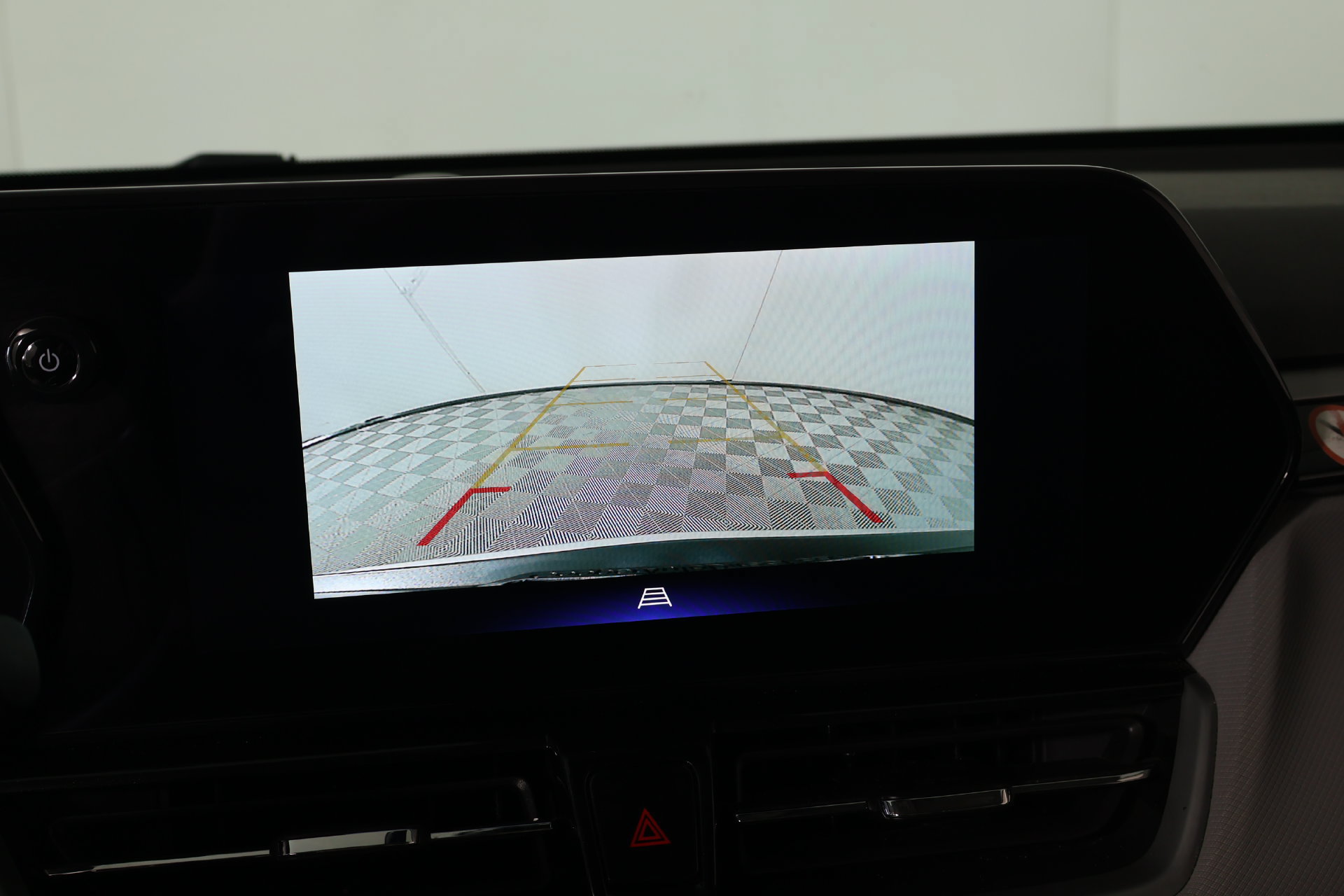 Used 2025 Chevrolet TrailBlazer LT FWD image 6