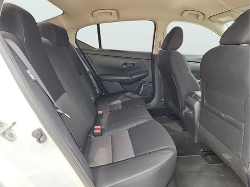 Used 2024 Nissan Sentra SV FWD image 16