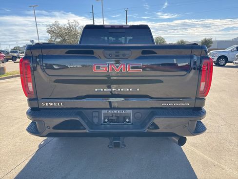 Used 2021 GMC Sierra 2500 Denali w/ Denali Ultimate Package image 6