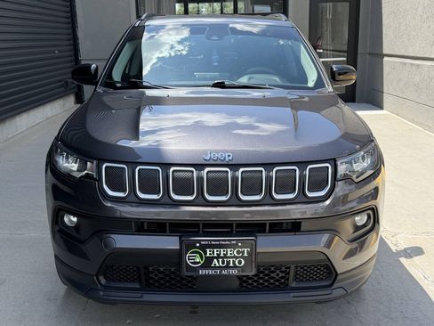 Used 2022 Jeep Compass Latitude AWD/4WD image 4