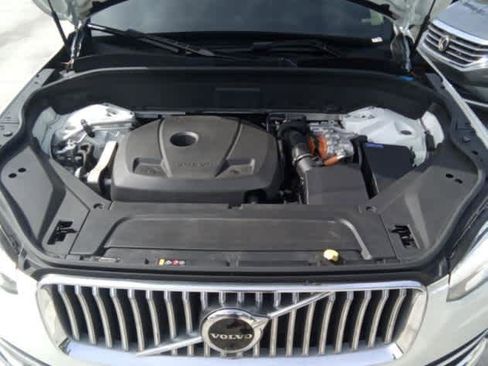 Used 2023 Volvo XC90 T8 Ultimate w/ Protection Package Premier image 8