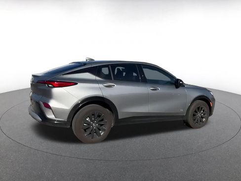 Used 2025 Buick Envista Sport Touring image 11