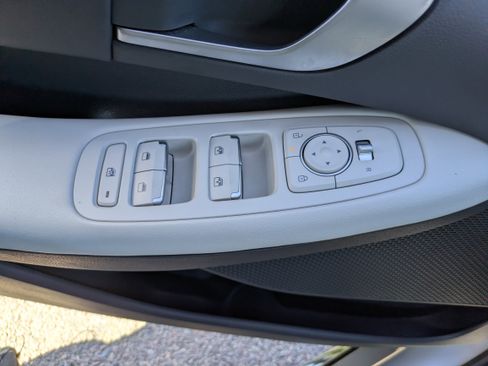 Certified 2024 Hyundai Sonata SEL w/ Convenience Package image 18