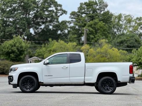 Used 2022 Chevrolet Colorado LT w/ Fleet Safety Package RWD image 8