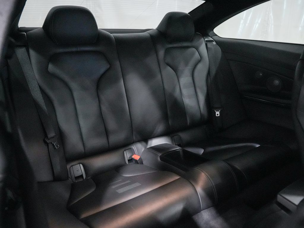 Used 2015 BMW M4 Coupe w/ Executive Package RWD image 31