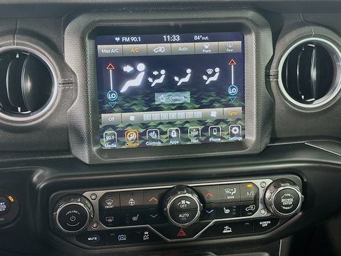 Used 2023 Jeep Wrangler Unlimited Sahara AWD/4WD image 23