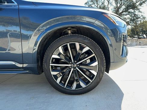 Used 2025 Volvo XC90 T8 Ultra image 9