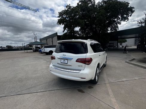 Used 2017 INFINITI QX80 2WD w/ Driver Assistance Package image 5