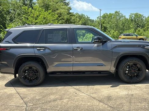 New 2026 Toyota Sequoia Limited w/ TRD Off-Road Package AWD/4WD image 33