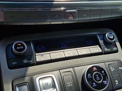Used 2022 Hyundai Palisade Calligraphy AWD/4WD image 19
