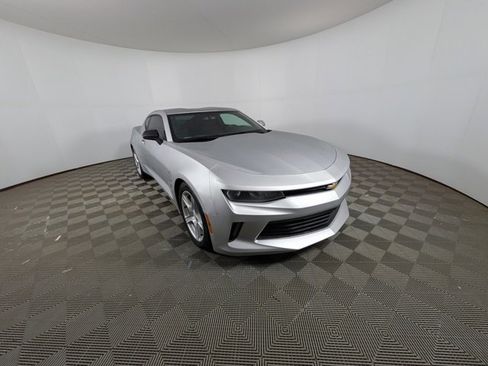 Used 2016 Chevrolet Camaro LT image 24