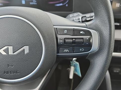 Used 2023 Kia Sportage LX FWD image 18