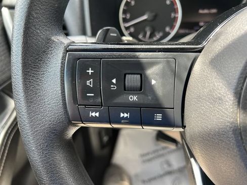 Used 2023 Nissan Rogue SV AWD/4WD image 18