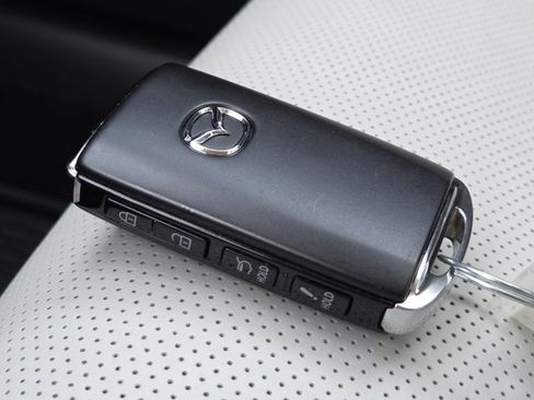 Used 2023 MAZDA CX-30 AWD 2.5 S w/ Premium Package image 22