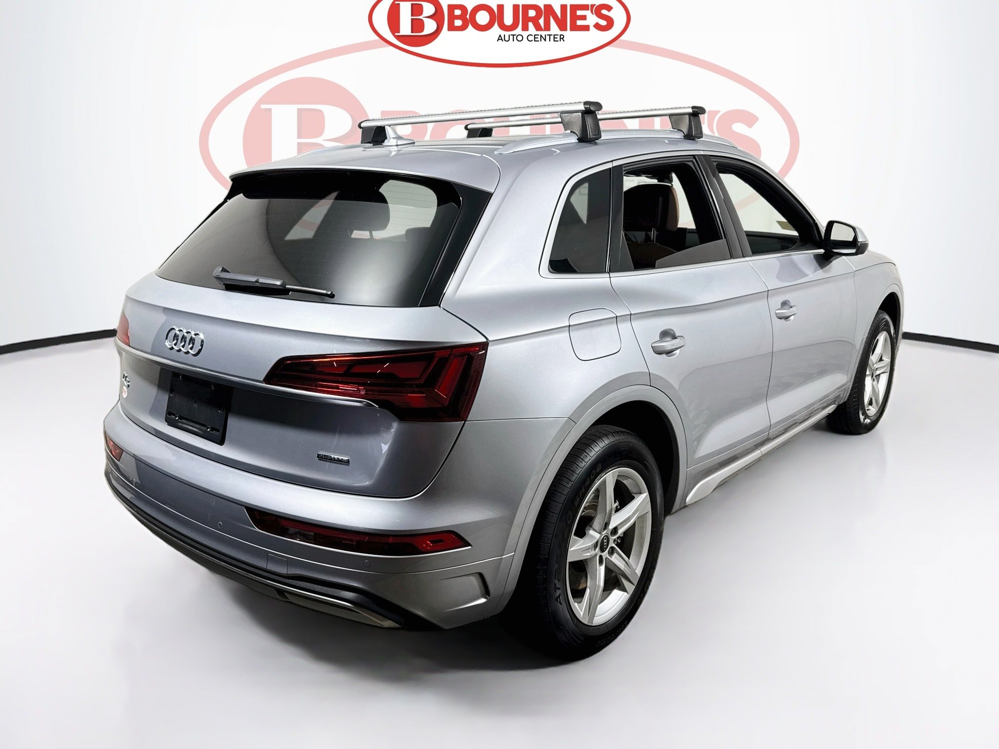Used 2023 Audi Q5 2.0T Premium w/ Convenience Package AWD/4WD image 10