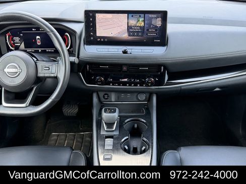 Used 2024 Nissan Rogue SL FWD image 13