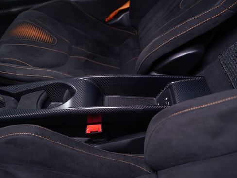 Used 2021 McLaren 765LT image 30