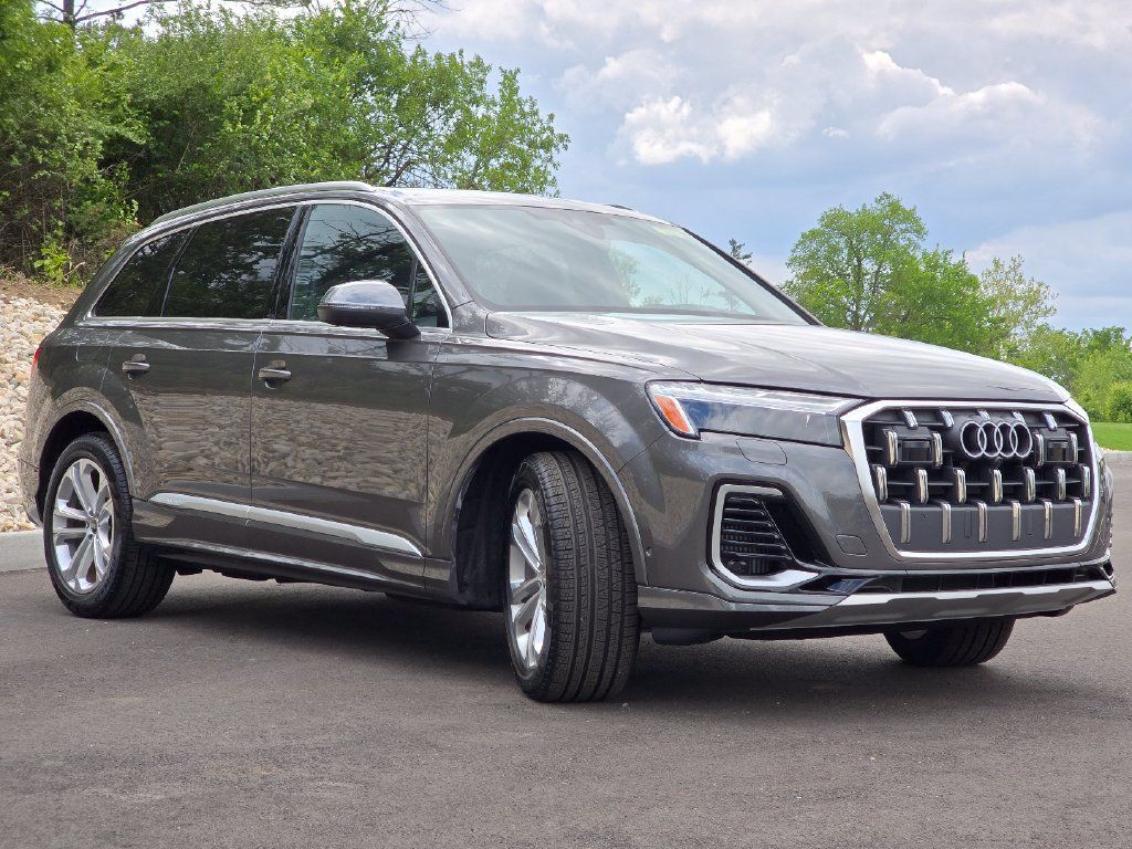 Used 2026 Audi Q7 3.0T Premium Plus w/ Premium Plus Package AWD/4WD image 29