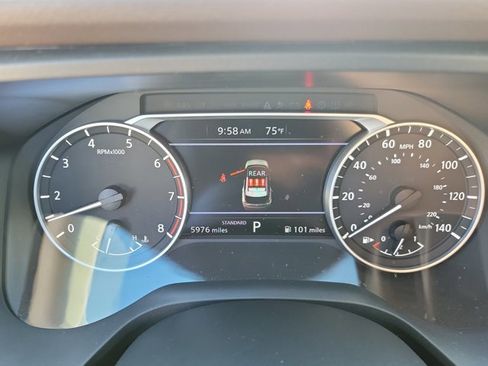 Used 2023 Nissan Rogue SV image 28