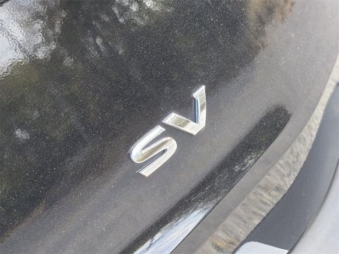 Used 2021 Nissan Rogue SV image 8