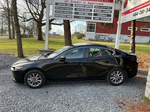 Used 2021 MAZDA MAZDA3 s image 8
