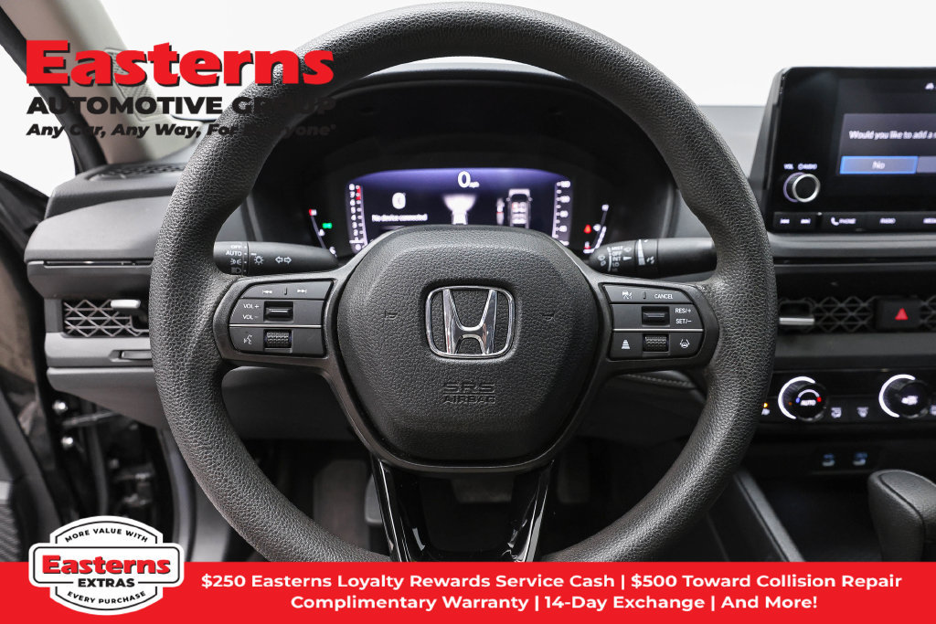 Used 2025 Honda Accord SE image 11