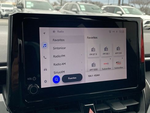 Used 2023 Toyota Corolla LE image 19