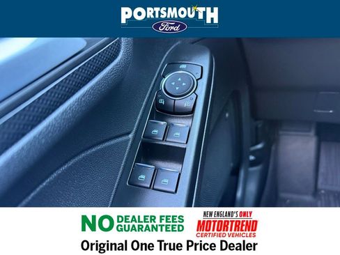 Used 2025 Ford Escape ST-Line w/ Tech Pack #1 image 24