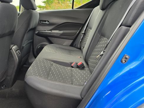 Used 2023 Nissan Kicks SV FWD image 19