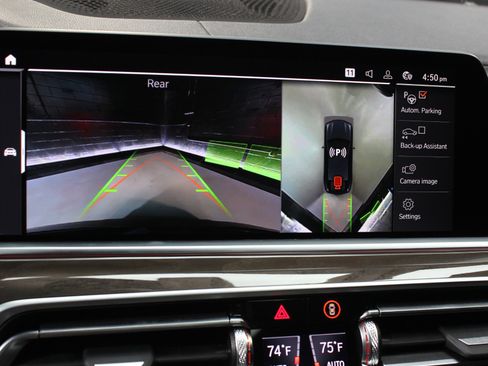 Used 2023 BMW X6 xDrive40i w/ M Sport Package image 53