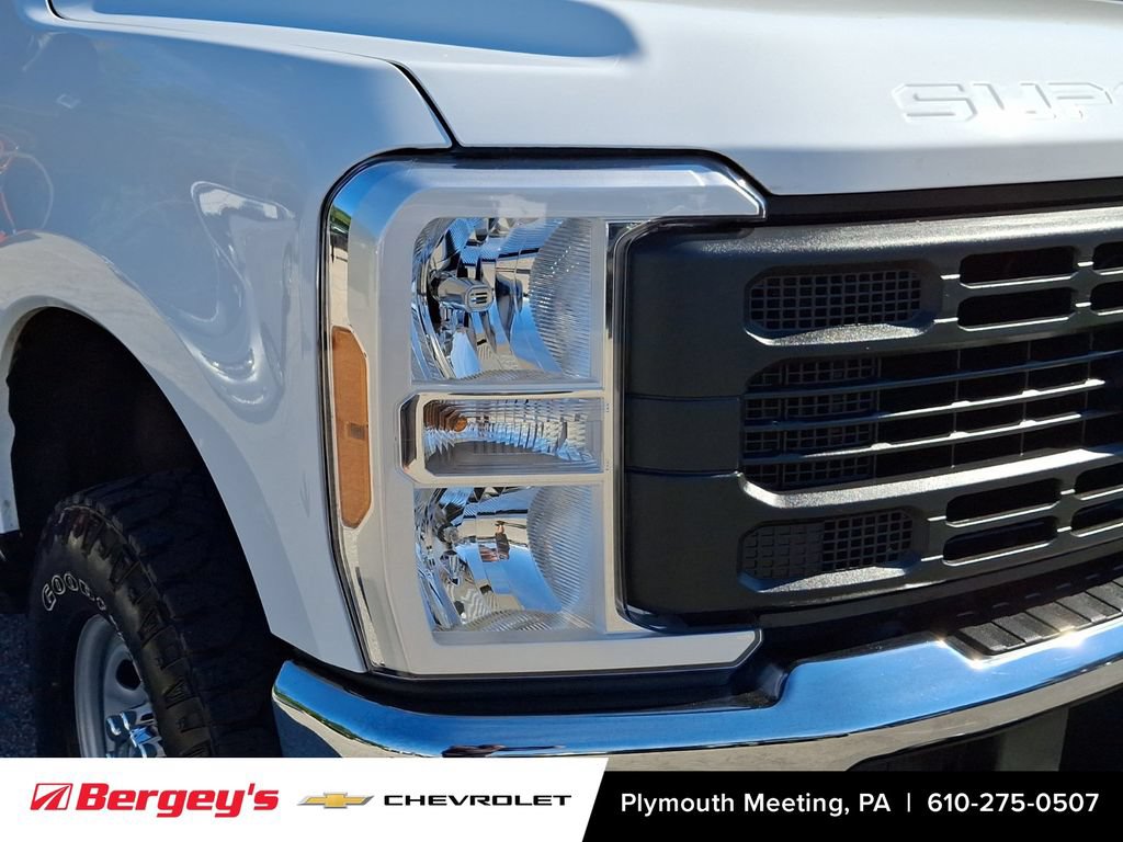 Used 2023 Ford F250 XL w/ XL Off-Road Package AWD/4WD image 11
