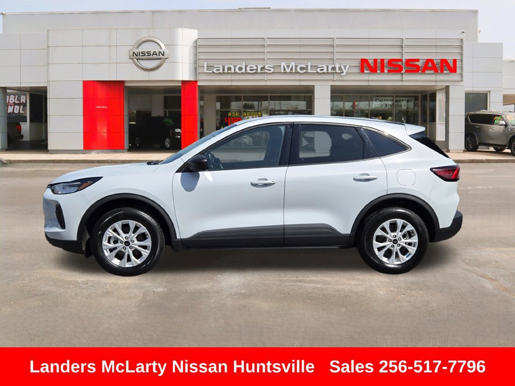 Used 2025 Ford Escape Active AWD/4WD image 8
