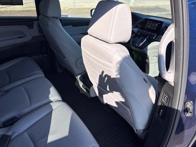 Used 2023 Honda Odyssey Touring image 17