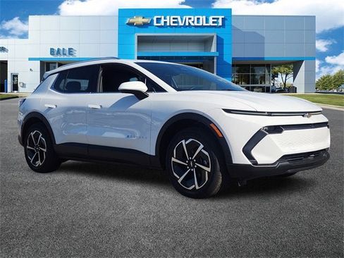 New 2026 Chevrolet Equinox EV LT image 1