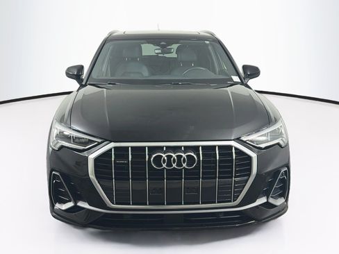 Used 2025 Audi Q3 2.0T Premium AWD/4WD image 2