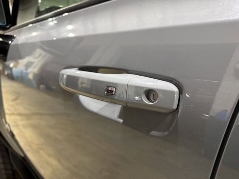 New 2025 GMC Hummer EV 2X image 16